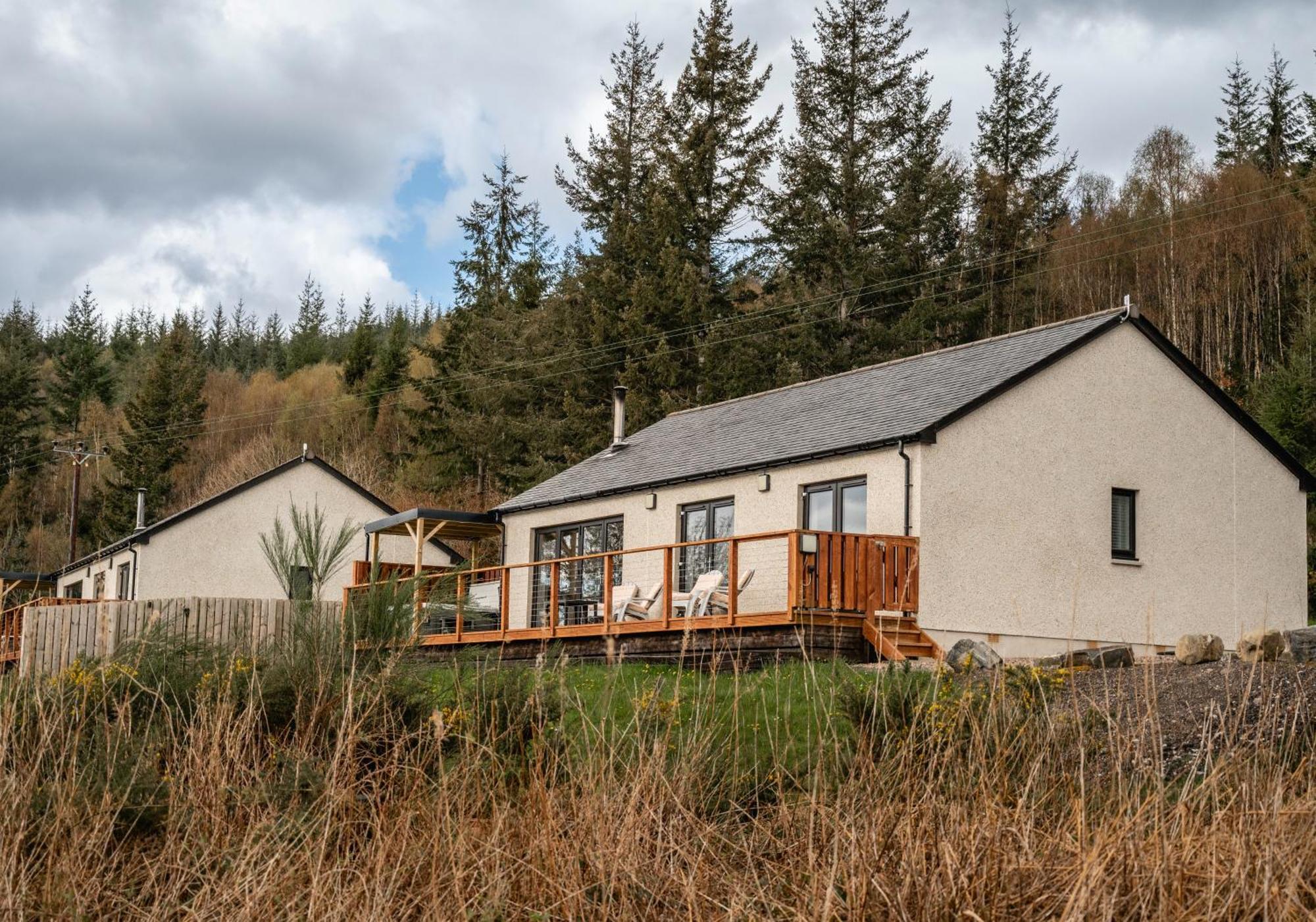 Shoreland Lodges - Holly Lodge Fort Augustus Exterior photo